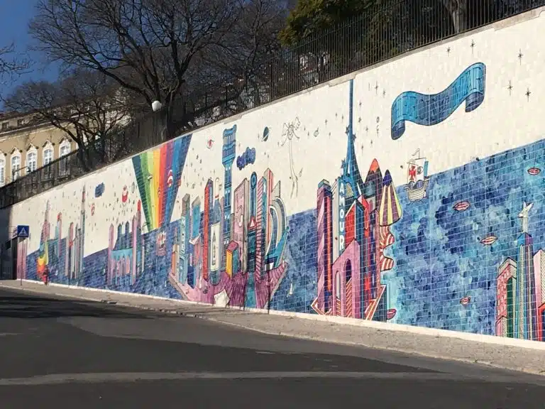 André Saraiva in Lisbon: Street Art in São Vicente de Fora