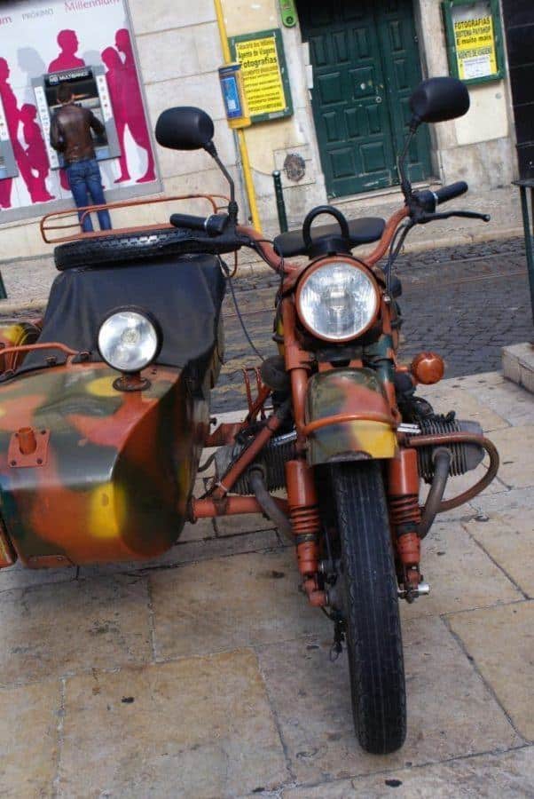 Motorcycle Sidecar Tour of Lisbon