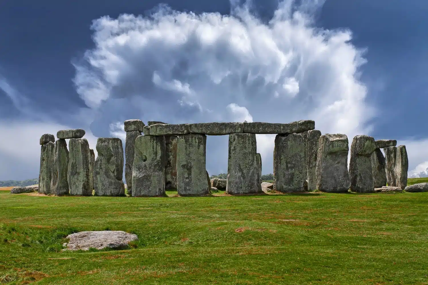 Stonehenge - British Bucket List Ideas