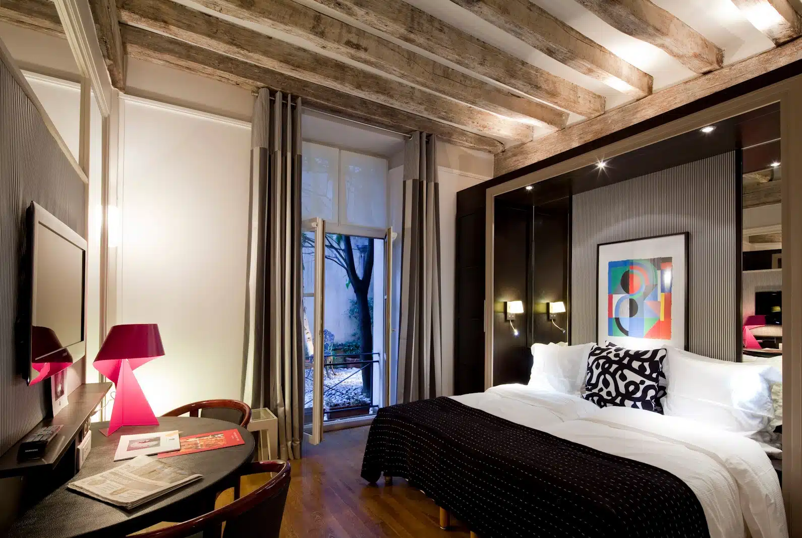 Hotel Jeu de Paume Paris