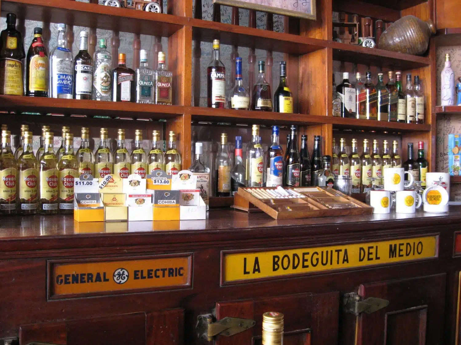 La Bodeguita Del Medio - the original Mojito bar in Havana. Read our guide to the best things to do in Havana now