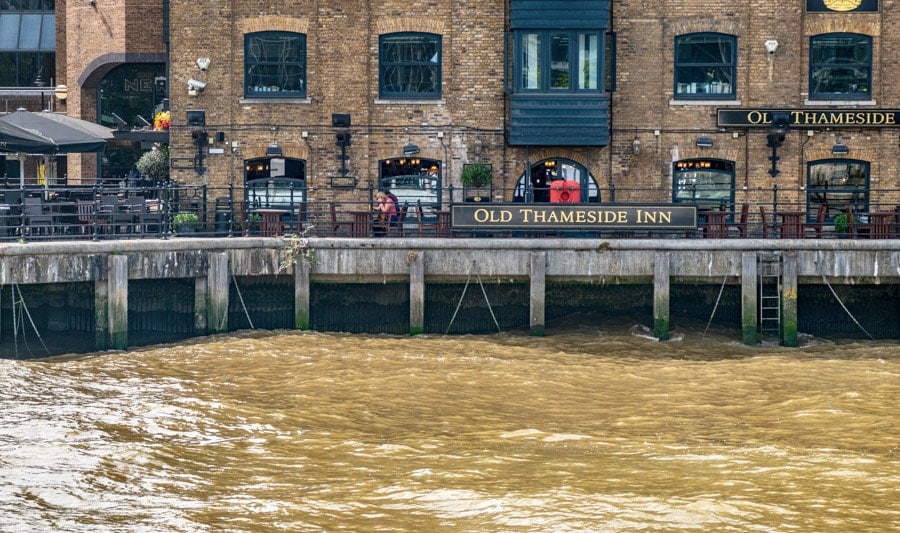 14 Best London Bridge Pubs To Pop Into For a Drink — The Discoveries Of