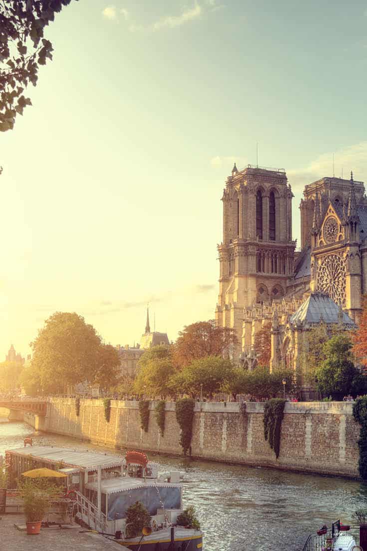 Paris Hotel Guide