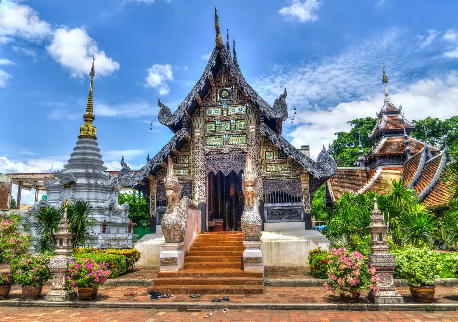 Chiang Mai. Four awesome Southeast Asia travel itineraries I Photography I Itinerary I Landscape I Food I Architecture I Laos I Thailand I Cambodia I Myanmar I Malaysia I Vietnam. Read the full travel guide now #travel #backpacking