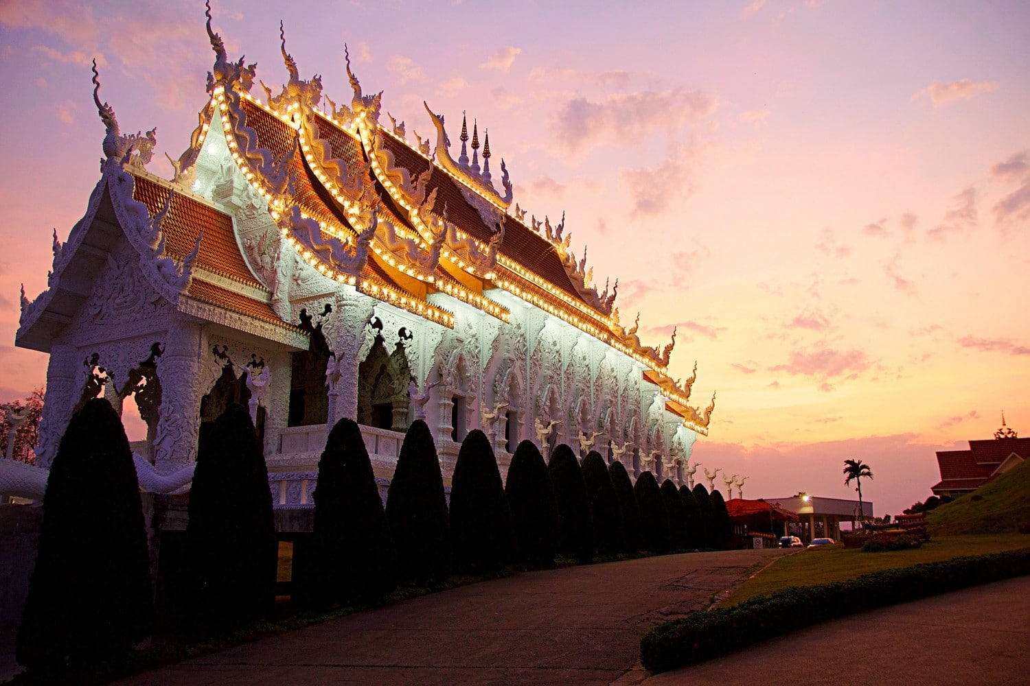 Chiang Rai, Thailand. Four awesome Southeast Asia travel itineraries I Photography I Itinerary I Landscape I Food I Architecture I Laos I Thailand I Cambodia I Myanmar I Malaysia I Vietnam. Read the full travel guide now #travel #backpacking