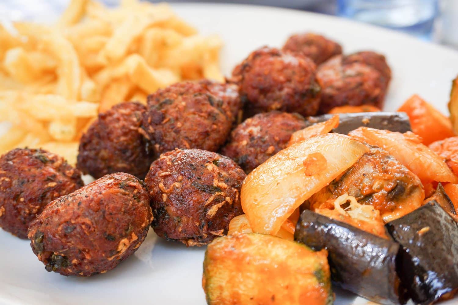 O Vrakas Taverna in Pissouri serves some of the best food in Cyprus