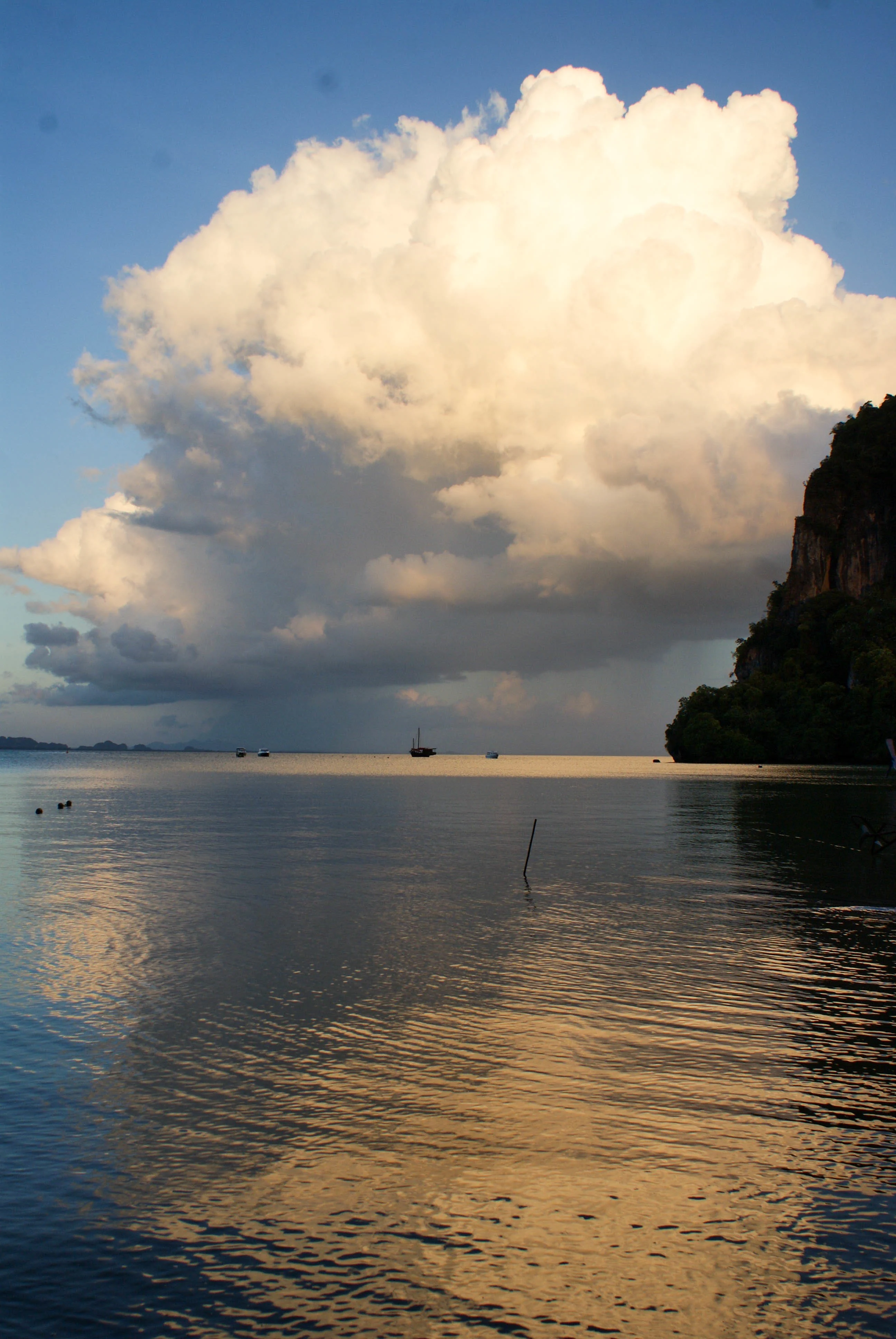 Postcards from Thailand: Railay, Krabi Photo Journal - Sunset in Railay