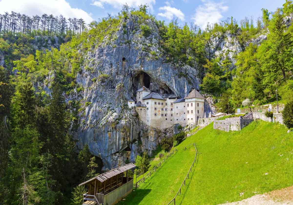 Predjama Castle