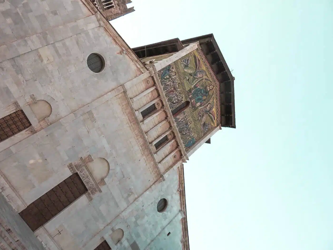 Lucca I Best Places to Visit in Tuscany - Italy Travel Guide. Awesome things to do in Tuscany include vineyard - beach and the food. #travel #traveldestinations #italytravel