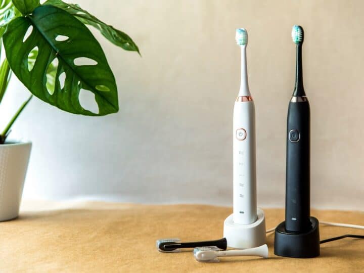 Best Travel Toothbrush 2023 – Rated and Reviewed