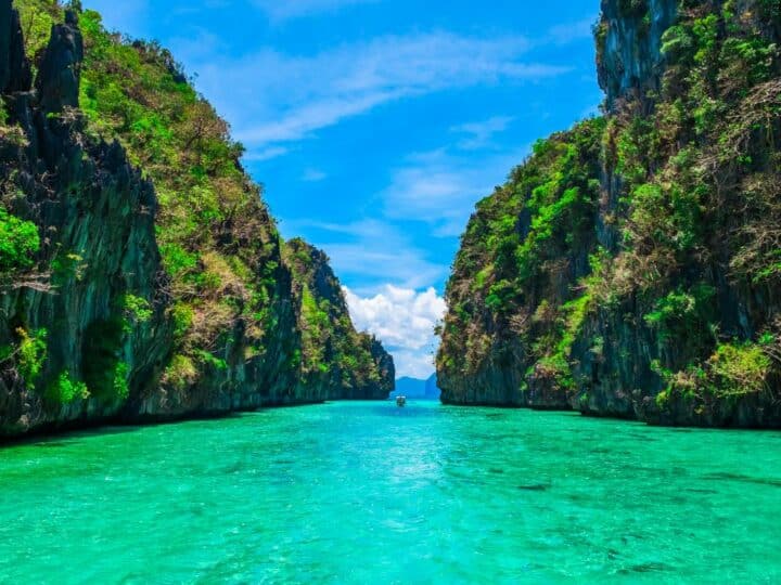 30 Absolutely Spectacular Places to Visit in the Philippines