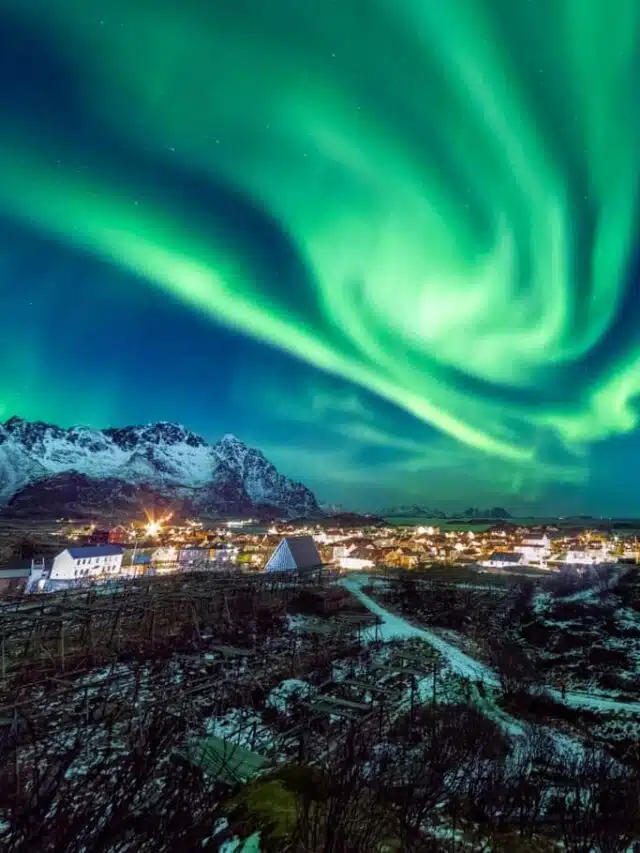 cropped-Northern-Lights-Tromso-shutterstock_639379597.jpg