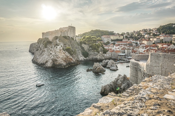 The Ultimate Dubrovnik Game of Thrones Guide! Map, Scenes, Pictures and Insider Tips on Game of Thrones. From the Old Town to Lokrum Island, these are the spots that fans shouldn't miss! #gameofthrones #dubrovnik #travel