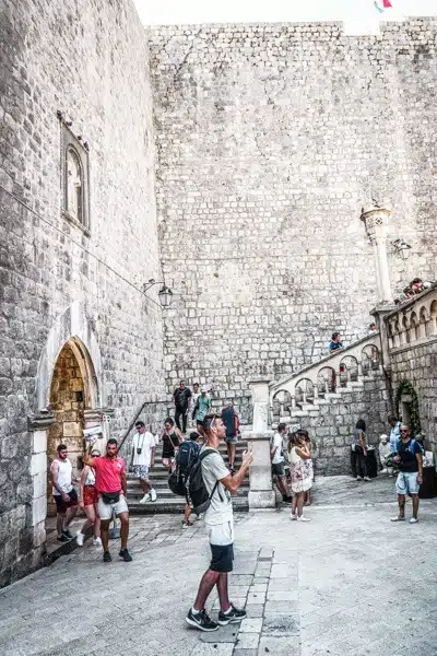 The Ultimate Dubrovnik Game of Thrones Guide! Map, Scenes, Pictures and Insider Tips on Game of Thrones. From the Old Town to Lokrum Island, these are the spots that fans shouldn't miss! #gameofthrones #dubrovnik #travel