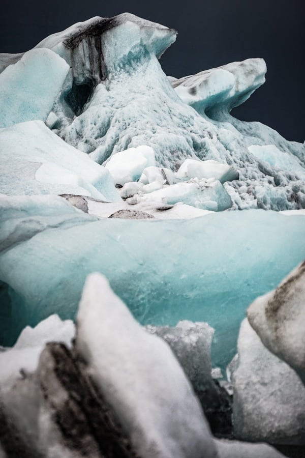 Jokulsarlon Glacier Lagoon in Iceland is simply incredible. A prime travel destination for seeing the Northern Lights and one of the most memorable Iceland landscapes - here's what you need to know before you go #iceland #travel #traveltips