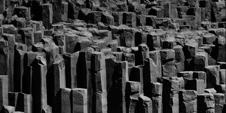 Visiting the Reynisdrangar Basalt Sea Stacks – What You Need to Know
