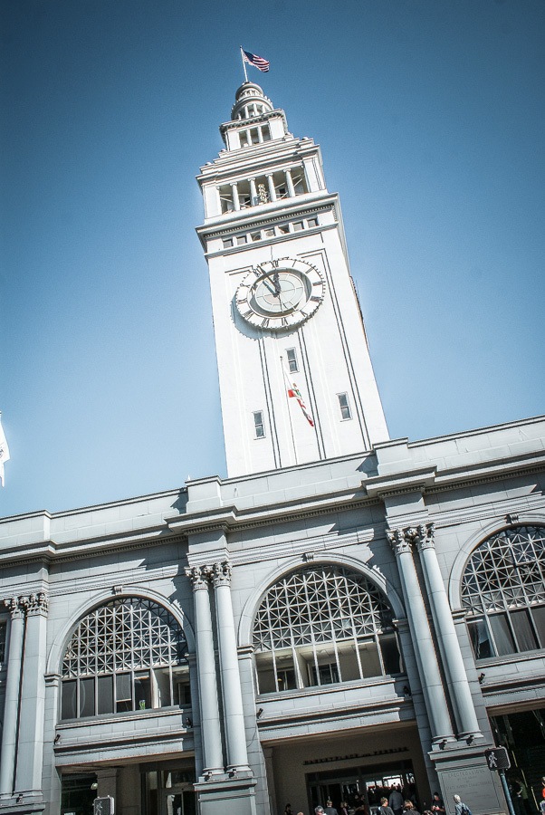 Ferry Building. 2 fun-filled days in San Francisco! Get your comfortable shoes on and lets explore the best things to do in San Francisco during a city break. #travel #california #thediscoveriesof