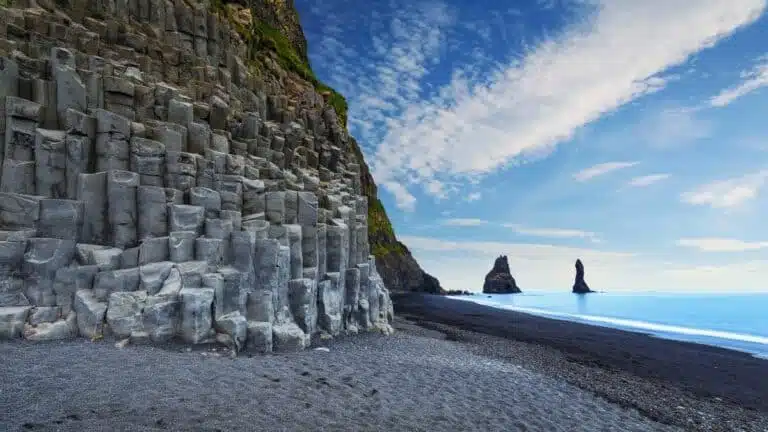 Visiting Reynisfjara – The Incredible Black Sand Beach in Vik, Iceland