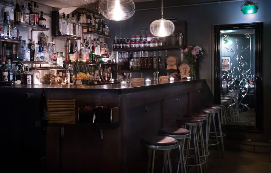 Ladies & Gents Bar