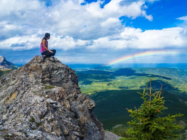 The Ultimate Canadian Rockies Packing List for Summer Travel