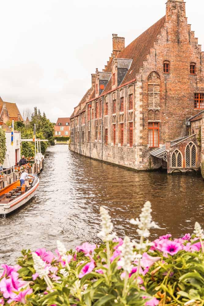 trips to bruges from hull