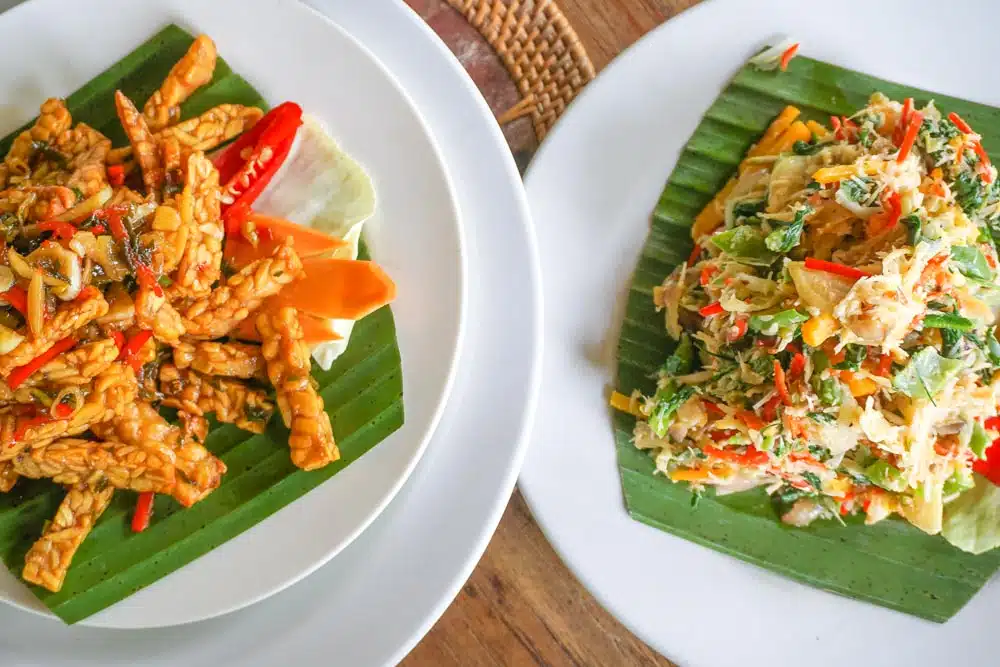Tempeh with Balinese vegetables