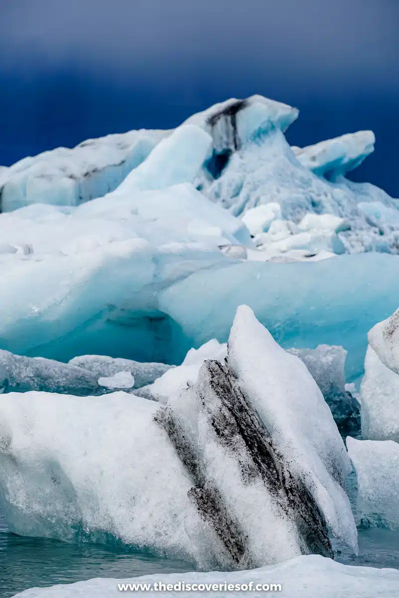 The colours of the icebergs 