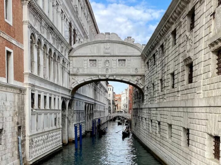 Bridge of Sighs, Venice: A Guide