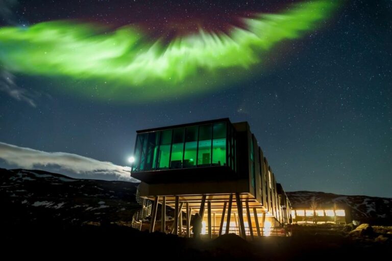 9 Incredible Northern Lights Hotels in Iceland
