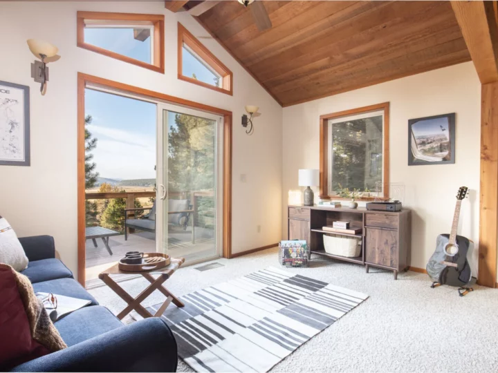 The Best Airbnbs in Lake Tahoe: Rustic & Chic Places to Stay