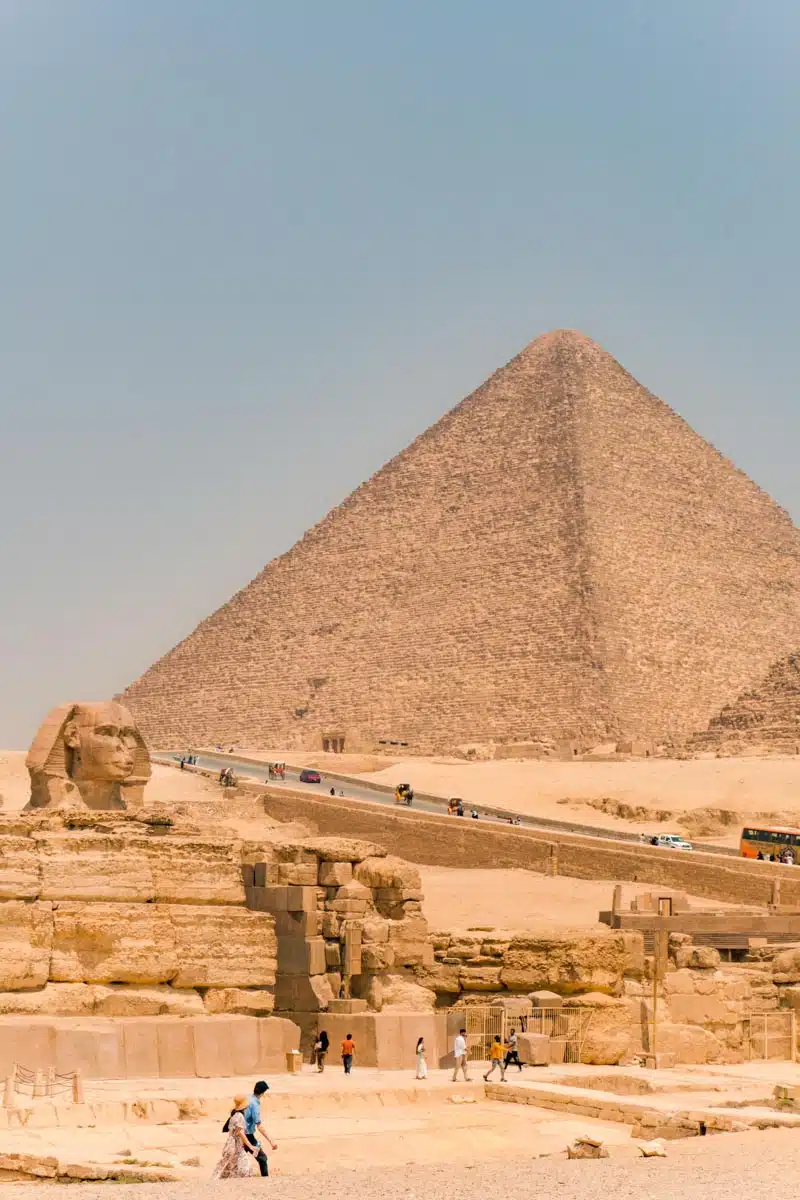 Sphinx and Pyramids of Giza Cairo, Egypt