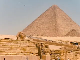 Sphinx and Pyramids of Giza Cairo, Egypt
