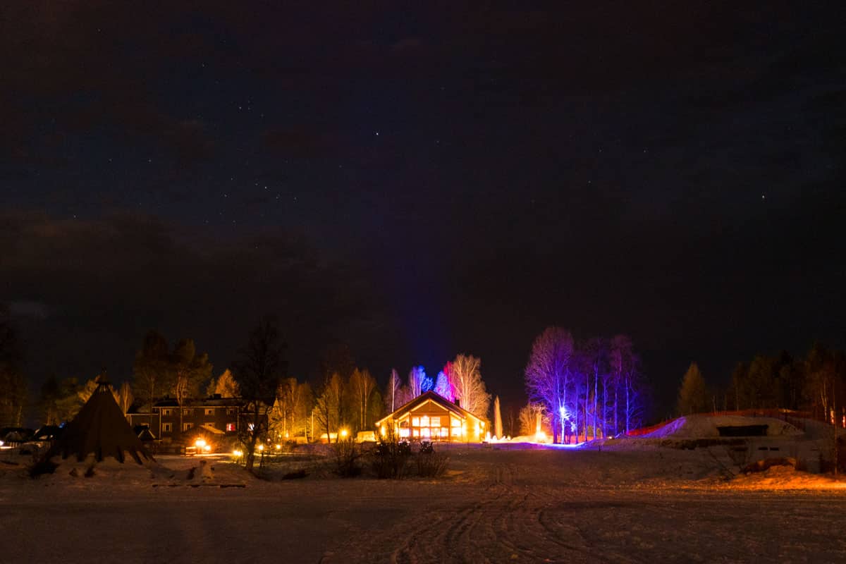Apukka after dark