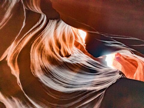 Upper vs Lower Antelope Canyon: Which Should You Visit? — The