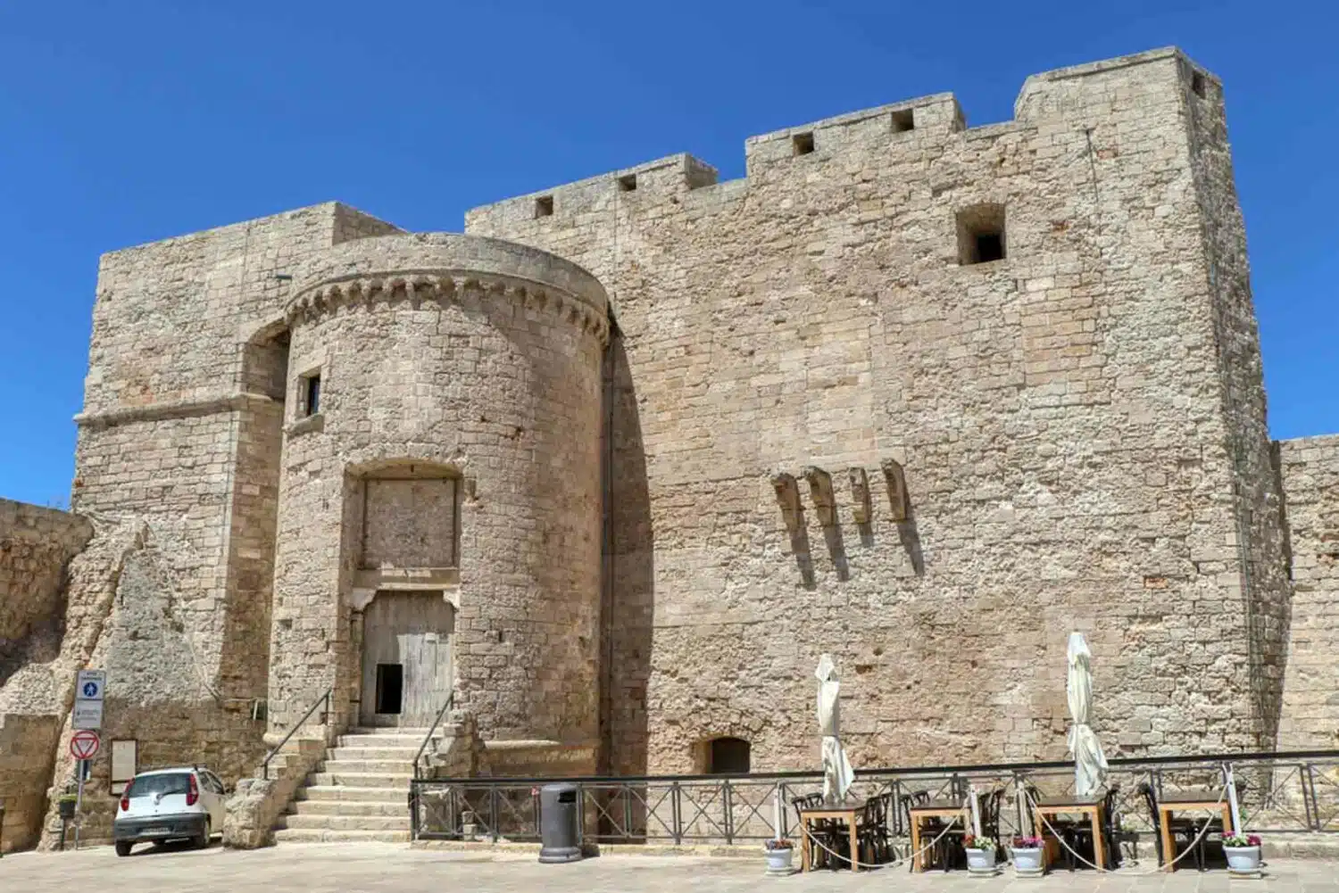 castello di carlo v monopoli, puglia