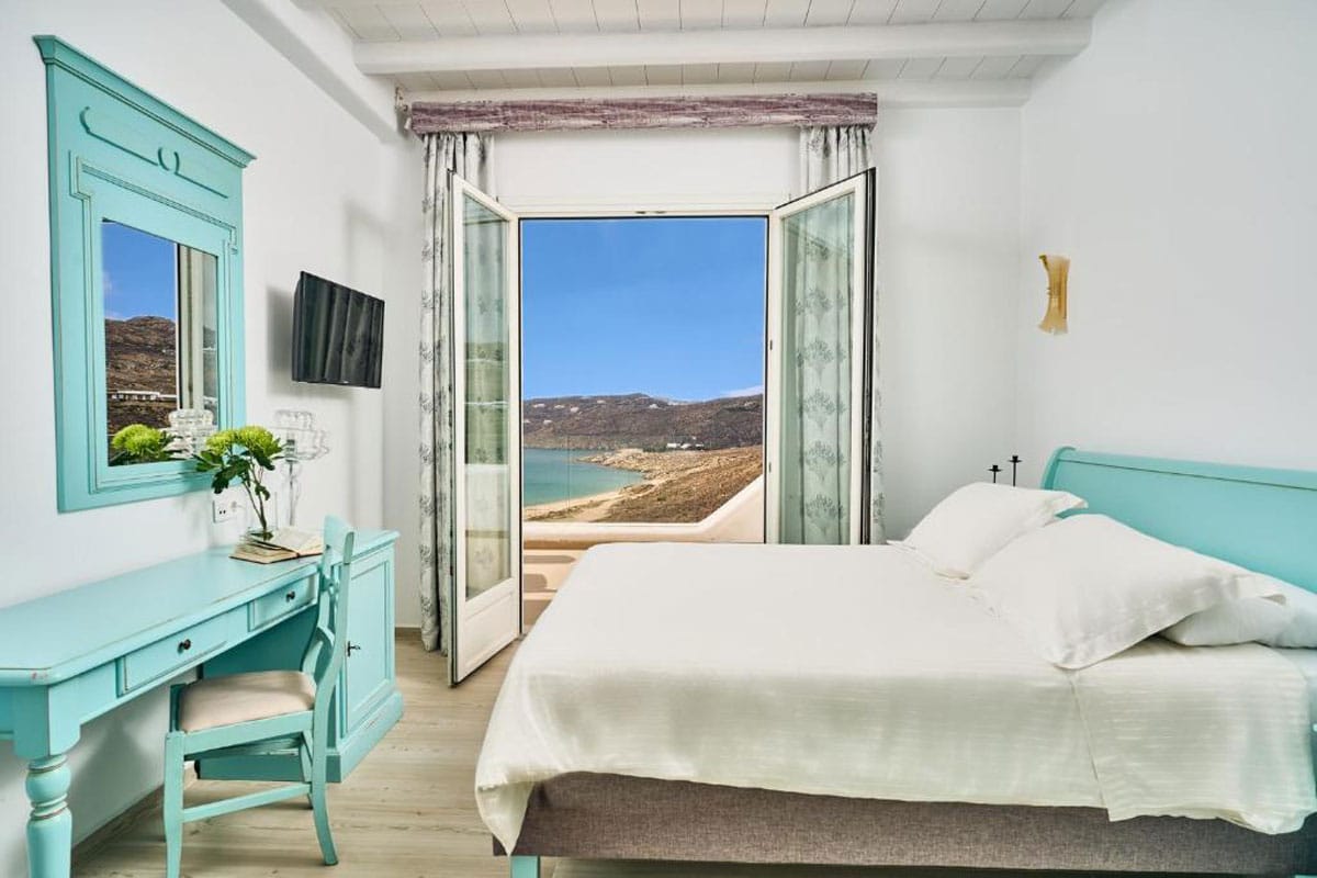 Arte-&-Mare-Elia-Luxury-Suites