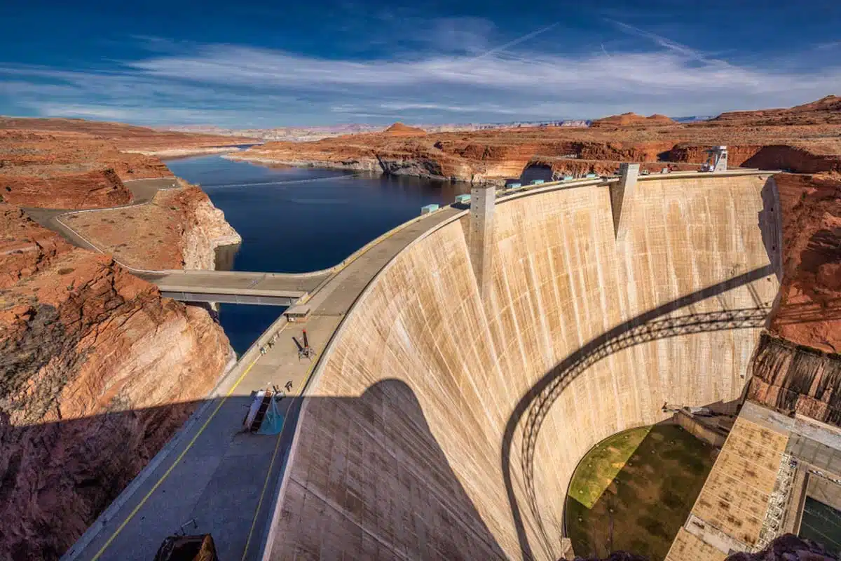 Glen-Canyon-Dam