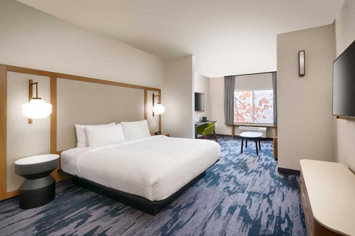 Fairfield Inn & Suites