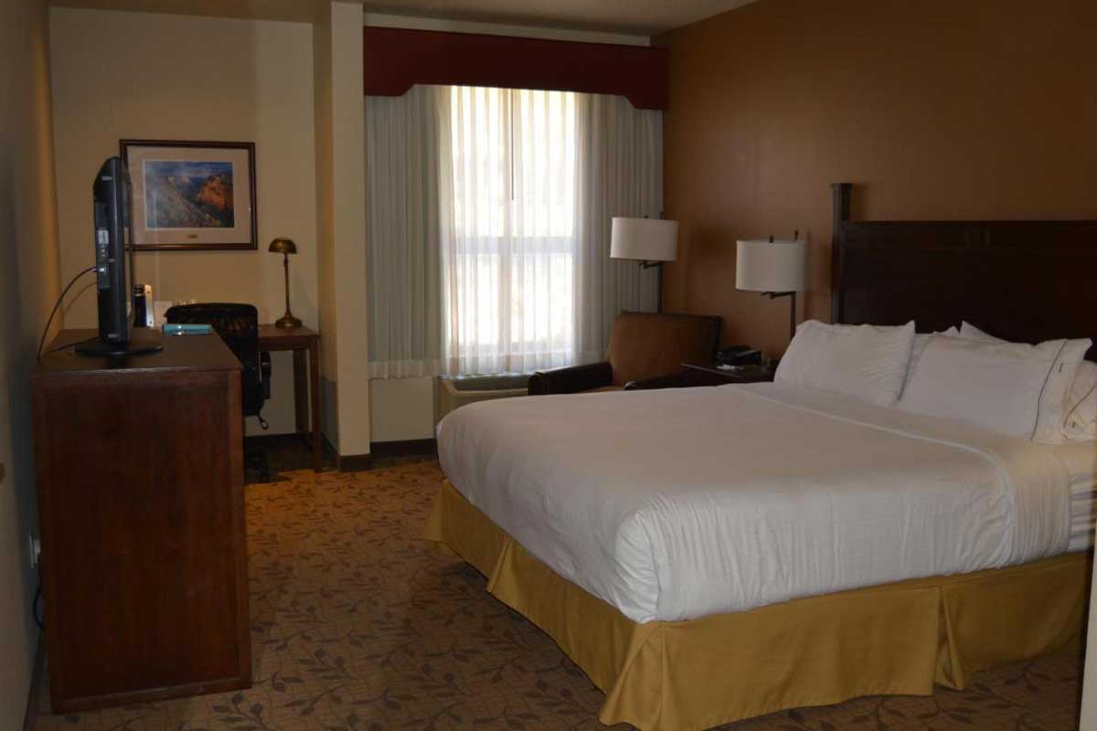 Holiday Inn Express Springdale