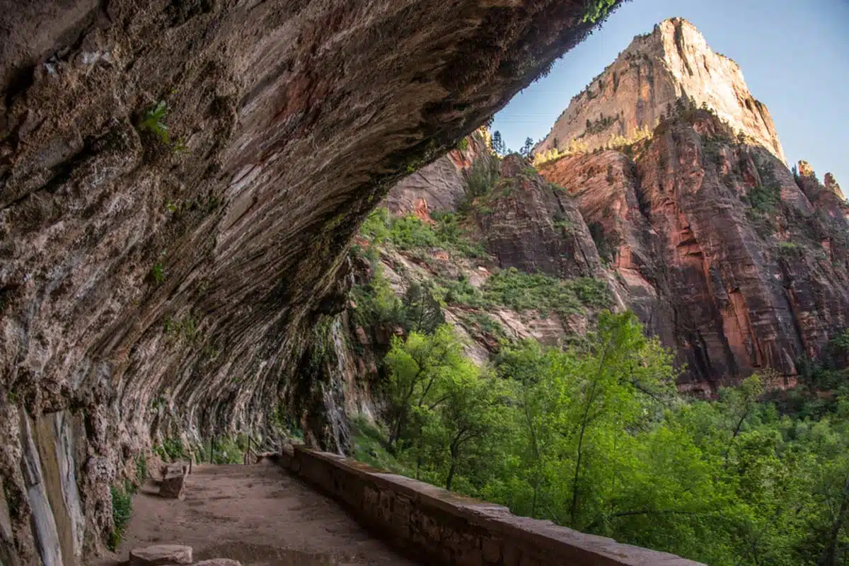 Weeping Rock Trail