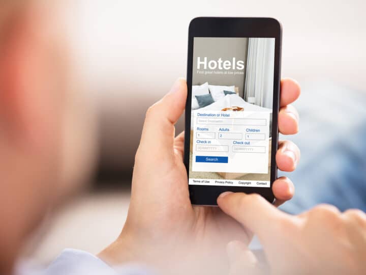8 Brilliant Airbnb Alternatives For Your Next Trip