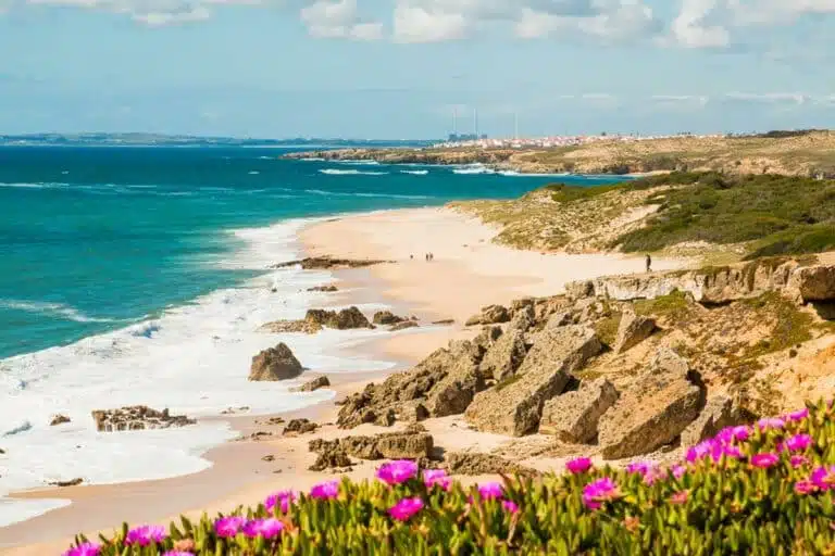 Best Beaches In & Around Porto, Portugal