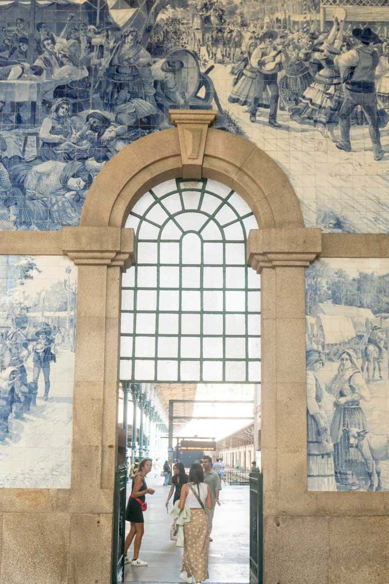 Sao Bento Station Porto-3