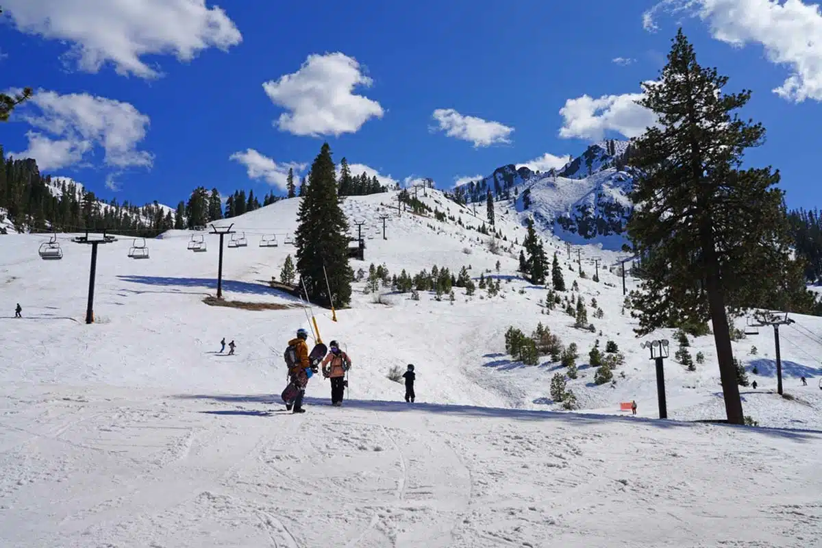 12 Best Ski Resorts In California