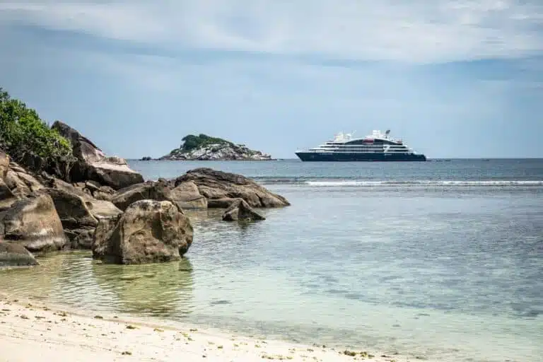 Seychelles Cruises: 4 Incredible Cruises Through the Archipelago
