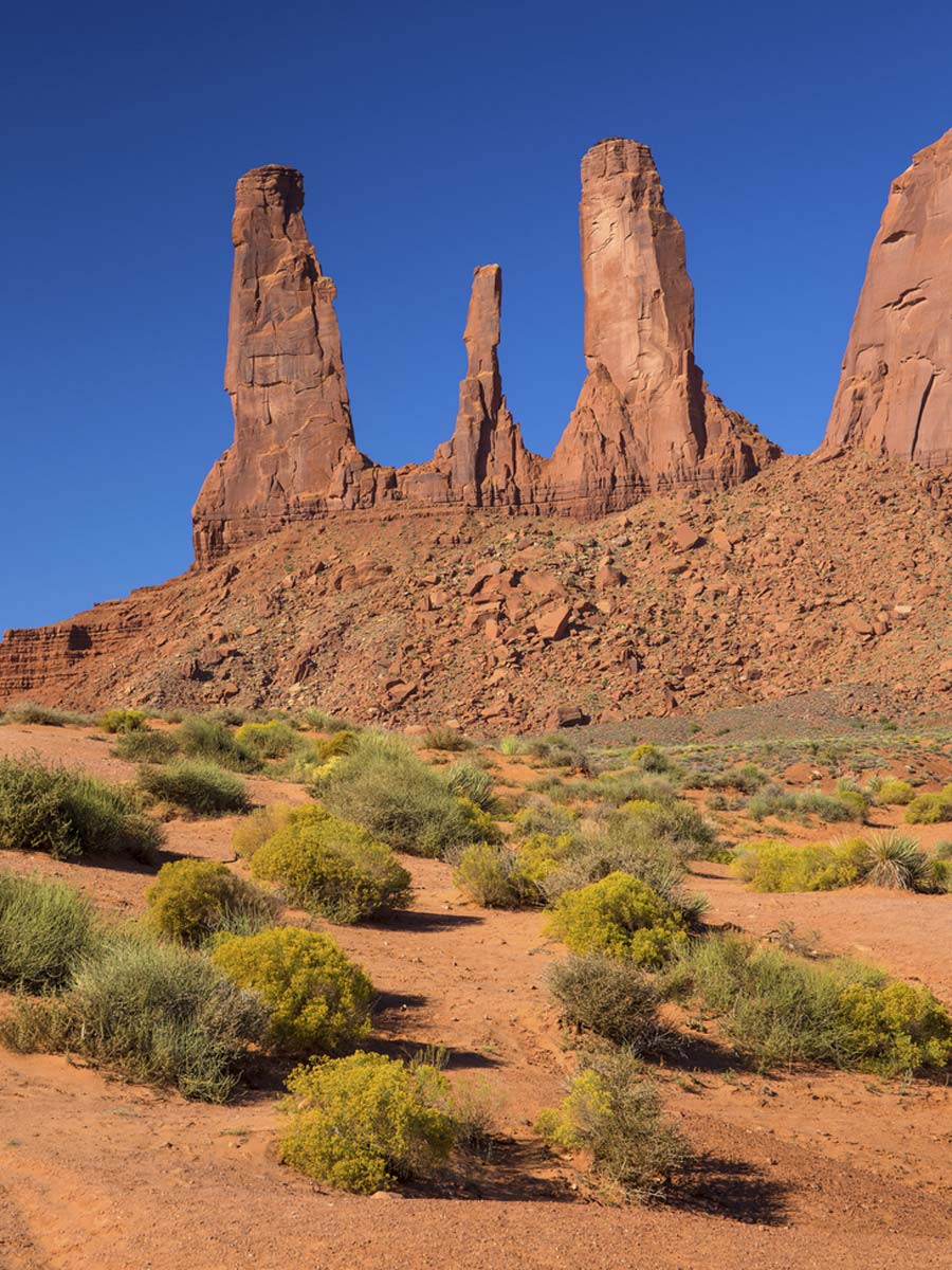 Three sisters, Monument Valley 