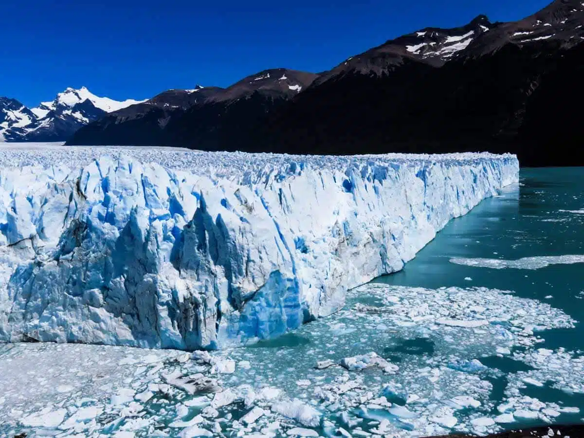 Glacier Perito Moreno El Calafate Argentina-2