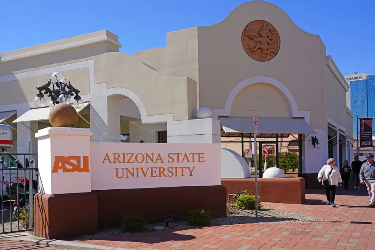The University of Arizona 