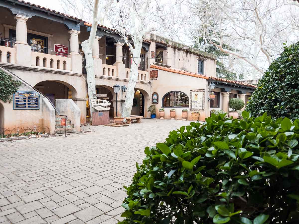 Tlaquepaque Art & Shopping Village