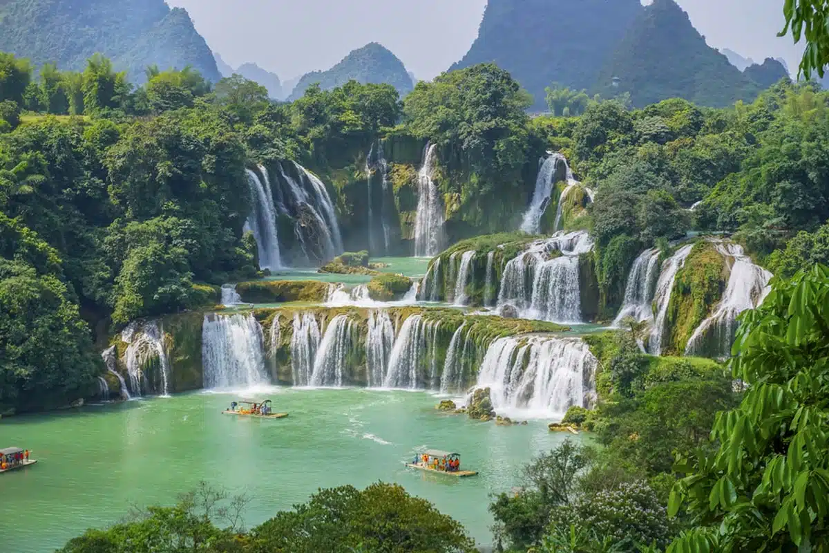 Ban Gioc Detian Falls